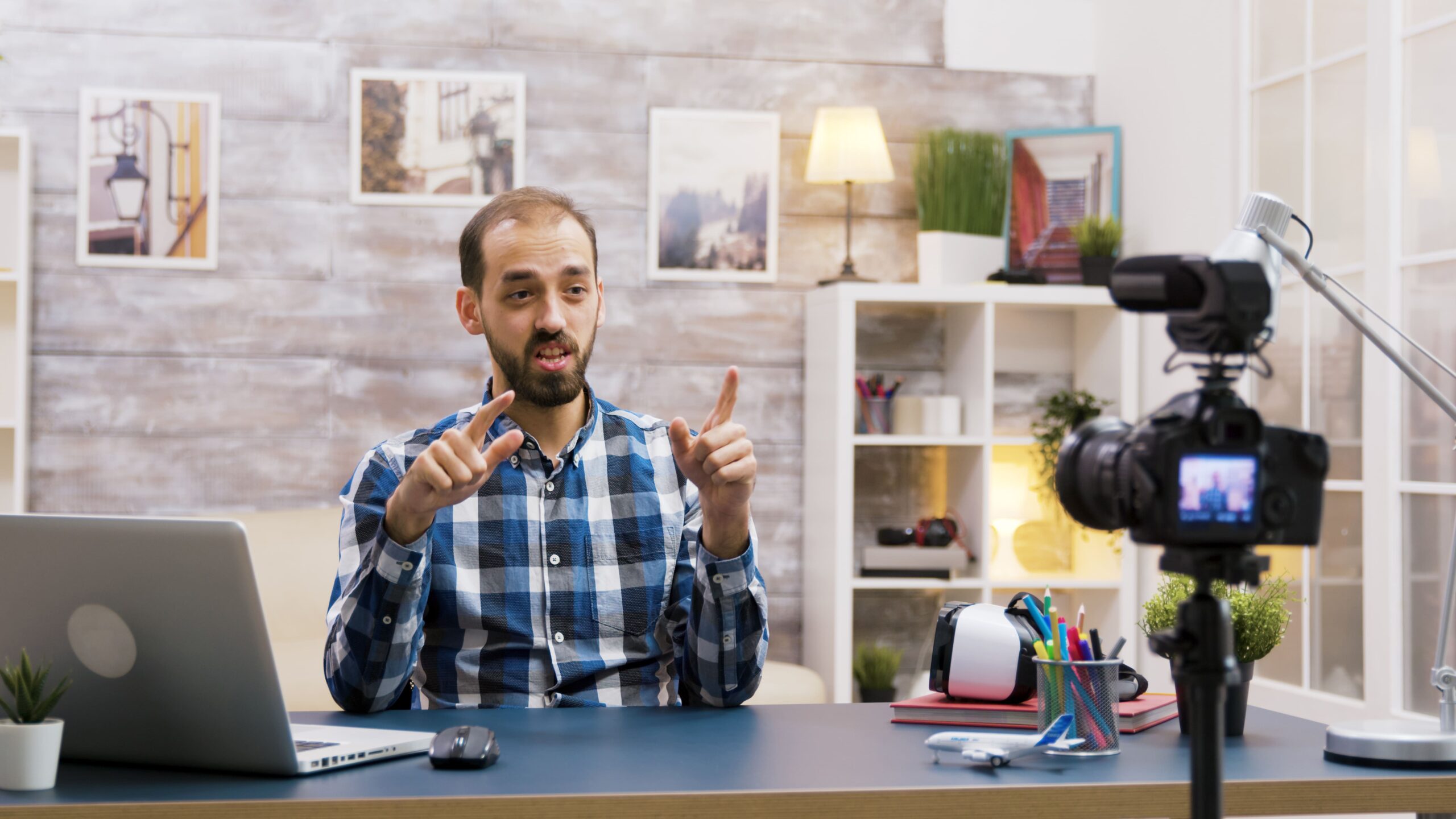 vlog content strategy